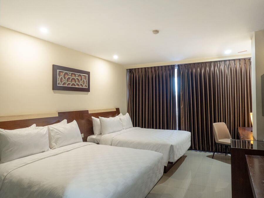 Deluxe Room — room photo